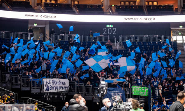 俱乐部及球 俱乐部及球