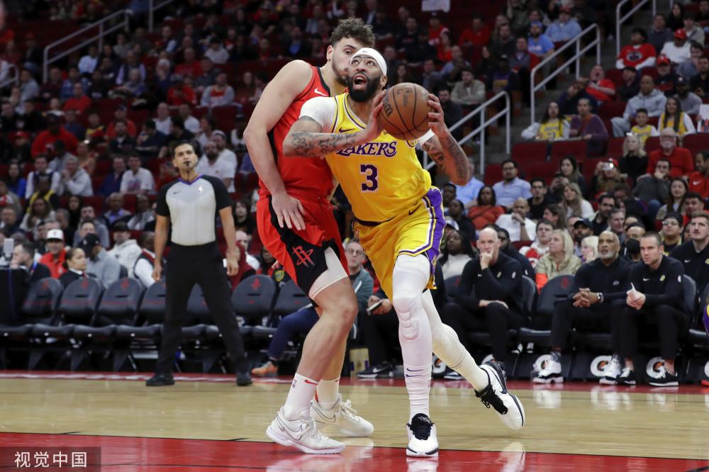 地位绝非偶 地位绝非偶